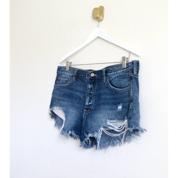 NEW! We the Free Distressed High Waist Cutoff Button Fly Denim Jean Shorts SZ 31 - Picture 2 of 6